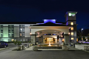 Holiday Inn Express Hotel & Suites Tacoma South - Lakewood, an IHG Hotel, Lakewood